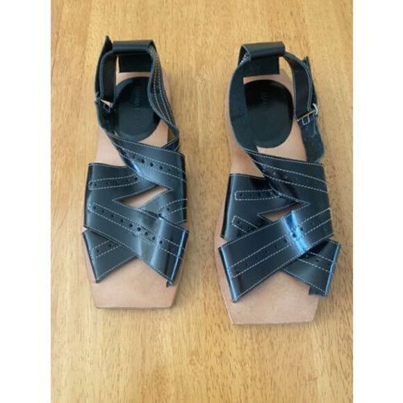 Maria Bontia Black Leather Strappy Square Toe Sandals Shoes SZ 7 - Picture 1 of 9